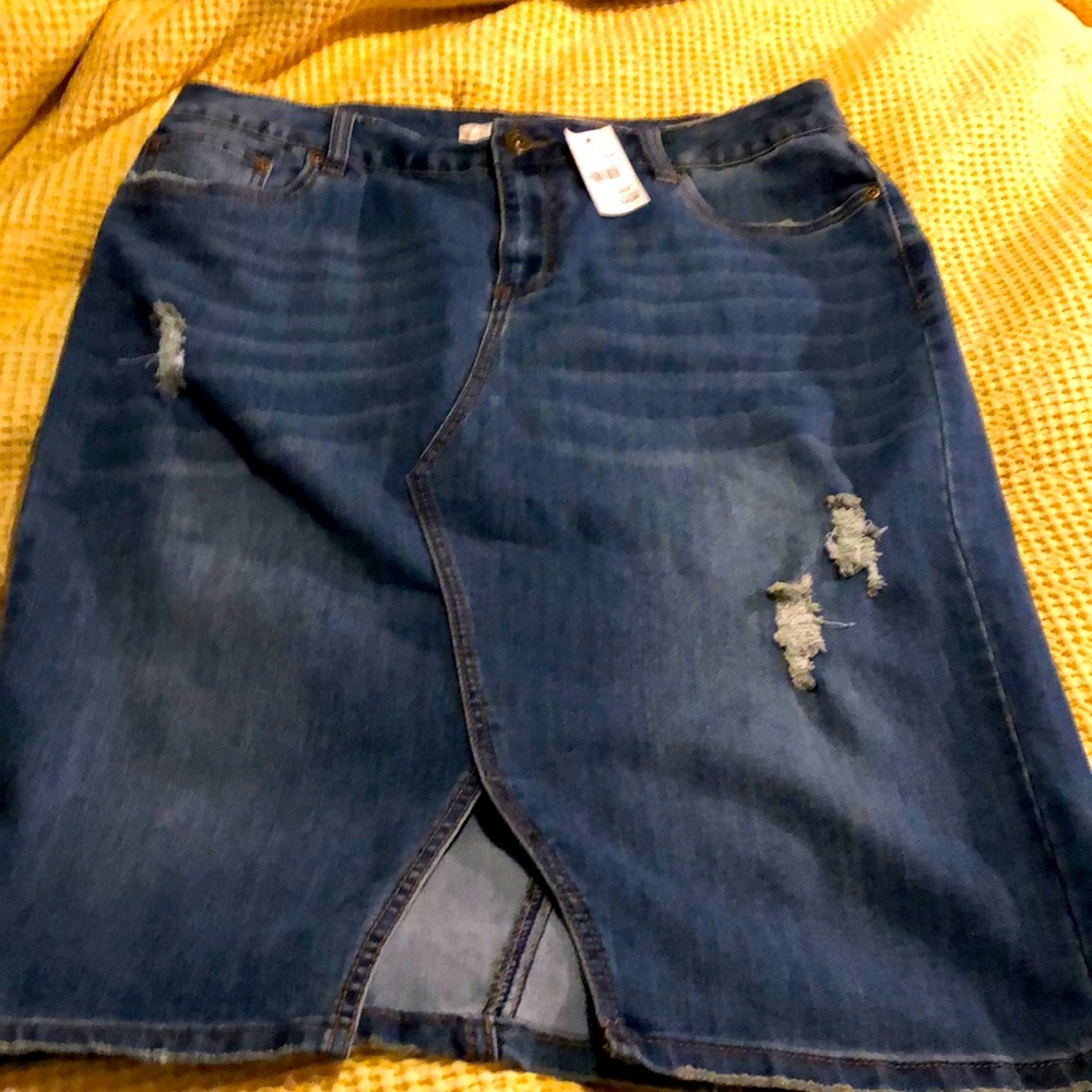 Cato EST 1946 Women’s Denim Skirt-  🌸 BNWT- Size 14-